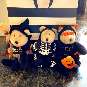 Starbucks classic Halloween bears